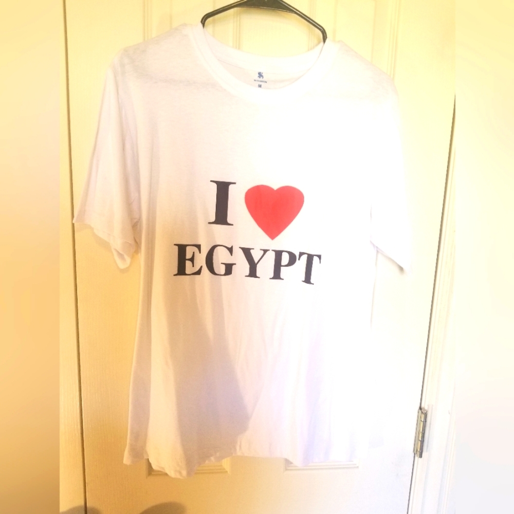 NWOT I love Egypt Tshirt